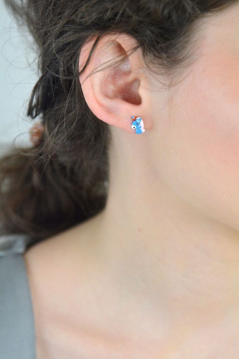 Kolczyki wkrętki dla dziewczynki 'kolorowe jednorożce' DIA-KLC-AE14389-925.jpg