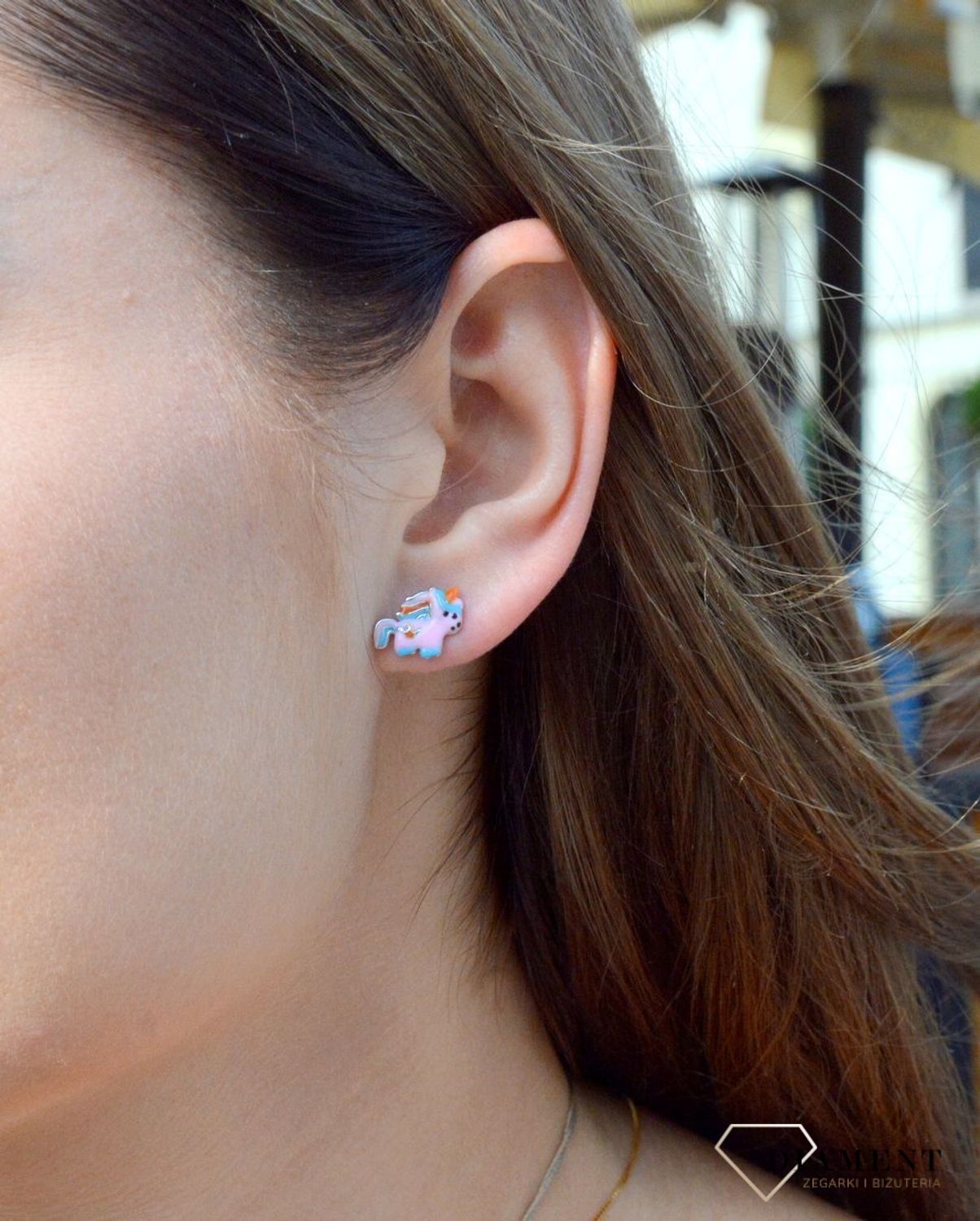 Kolczyki srebrne dla dziewczynki Jednorożce DIA-KLC-AE14391-925.  Srebrne kolczyki dziecięce. Srebrne kolczyki idealne dla dziewczynki. Kolczyki srebrne jednorożce. Kolczyki srebrne kolorowe. Kolczyki różowe jednorożce dla dziewczynki n.jpg