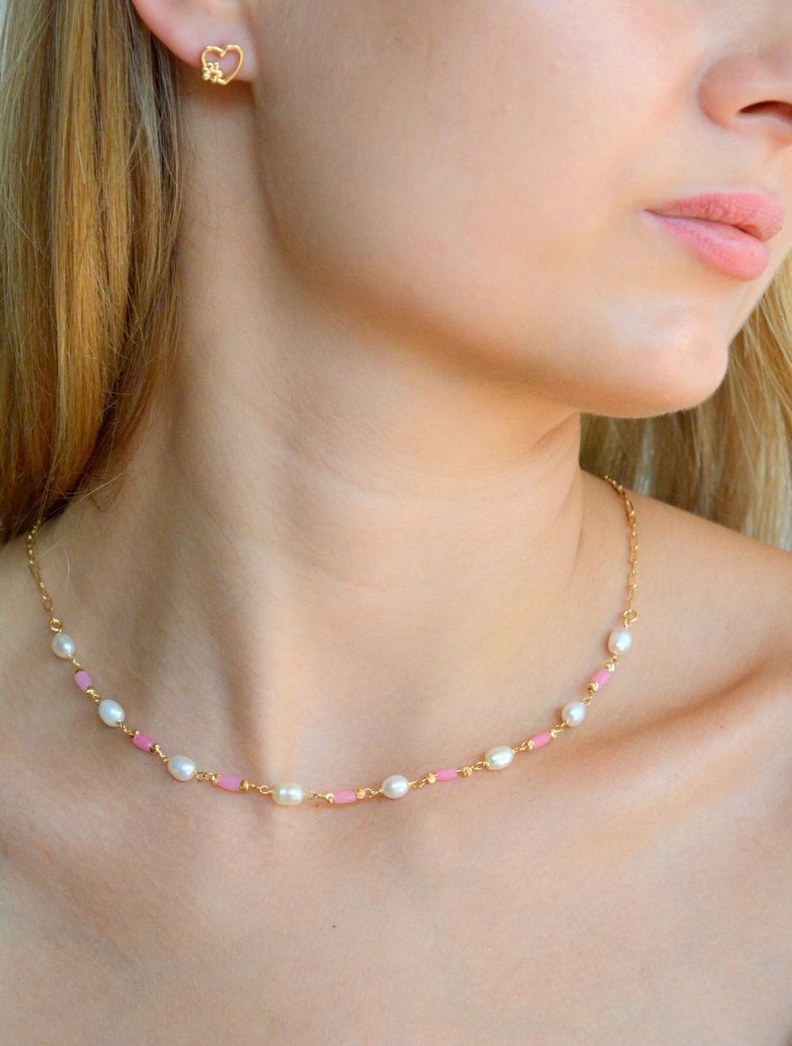 KOLCZYKI NA SZTYFCIE, SREBRO PRÓBY 925 POZŁACANE 24 KARATOWYM ZŁOTEM, ZWIERZĘCE ŁAPKI, ŁAPKA, SERCA  AE25122Y.jpg