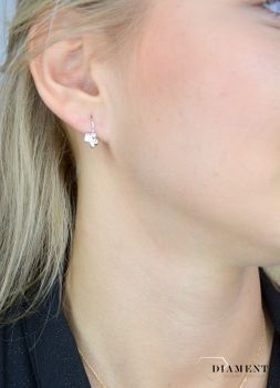 Kolczyki srebrne dla dziewczynki króliki. Kolczyki srebrne w kształcie motyli to idealny model dla kobiet, które uwielbiają motywy związane z naturą (4).JPG