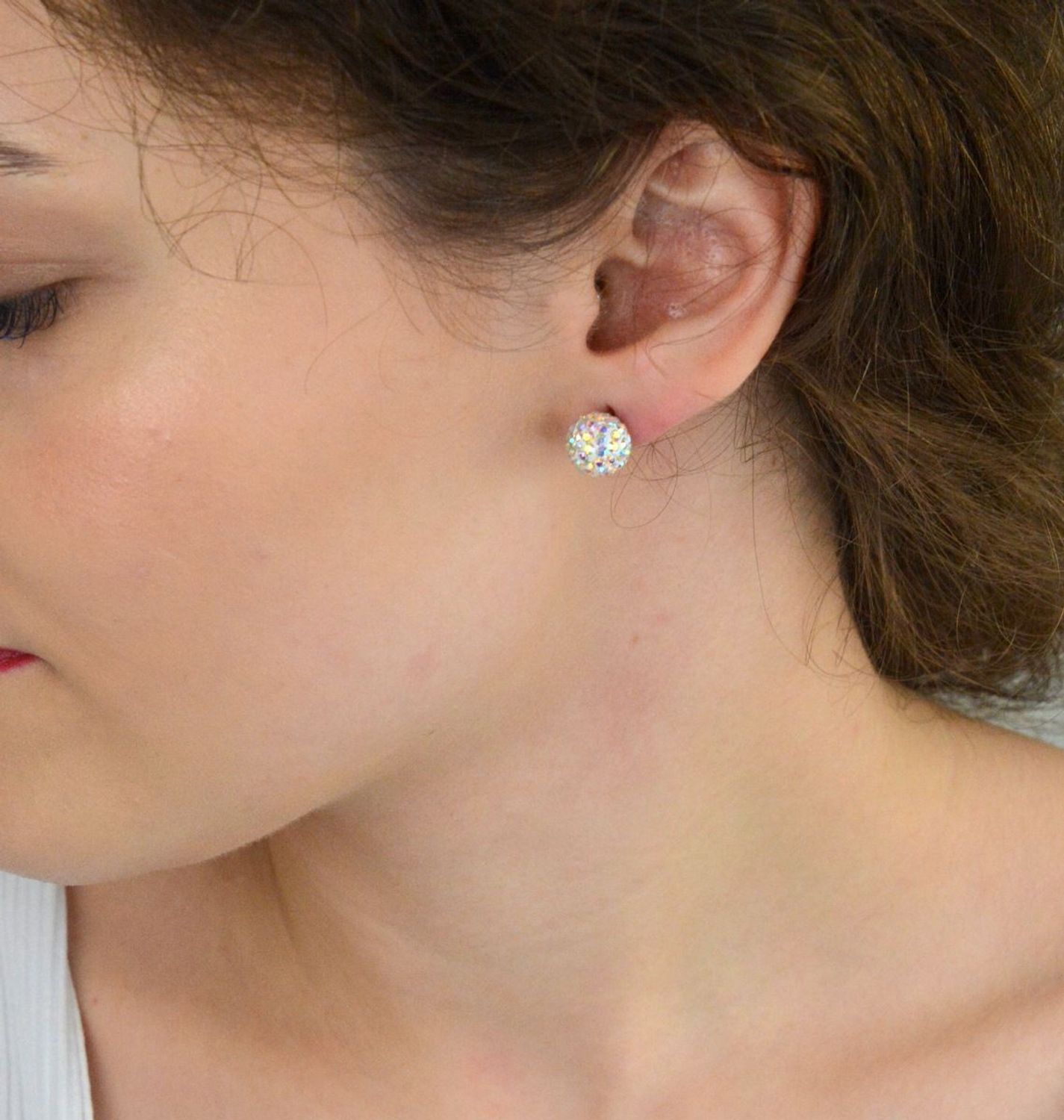 Srebrne kolczyki damskie kulki wkrętki białe.png