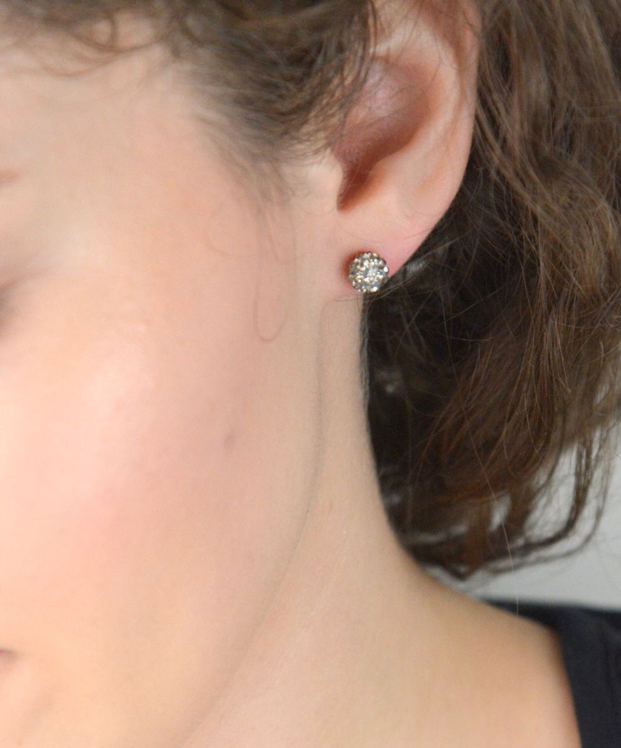 Kolczyki wkrętki szare kulki z kryształkami DIA-KLC-ALKC7MGR-925.png