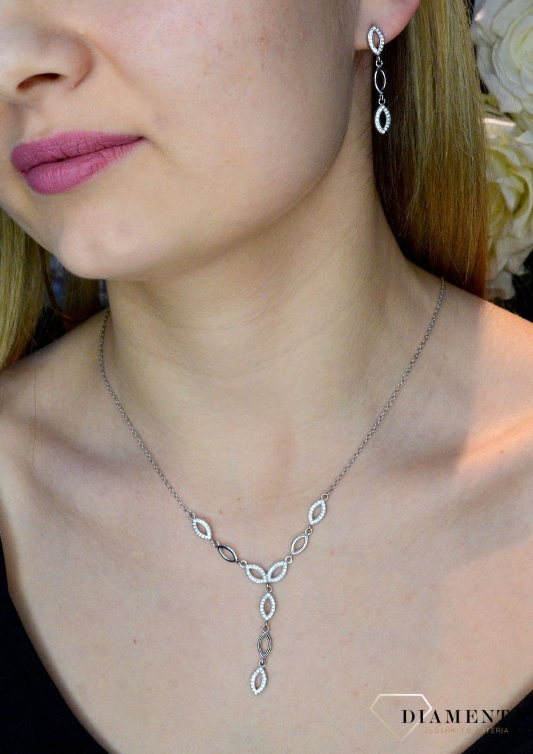 Srebrne kolczyki damskie 'Potrójne łezki' DIA-KLC-APARTI92-925.jpg