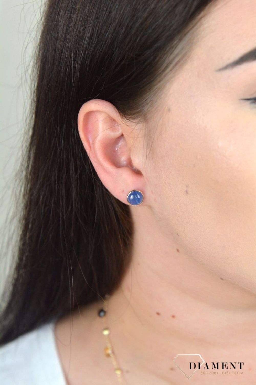 Złote kolczyki delikatne z szafirem DIA-KLC-BF1854-585.jpg