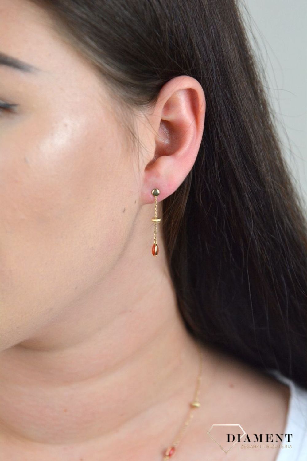 Złote kolczyki wiszący łańcuszek z koralem DIA-KLC-BF2046A-585.jpg