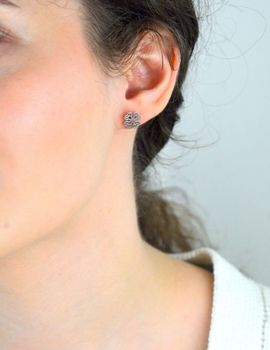 Srebrne kolczyki na wkrętki plastry miodu z cyrkoniami DIA-KLC-1EA80429-925 💎 Srebrne kolczyki z cyrkoniami. 💎 Kolczyki z wygodnym zapięciem na sztyft 💎 Kolczyki wykonane z najwyższej jakości srebra próby 925 💎 (3).JPG