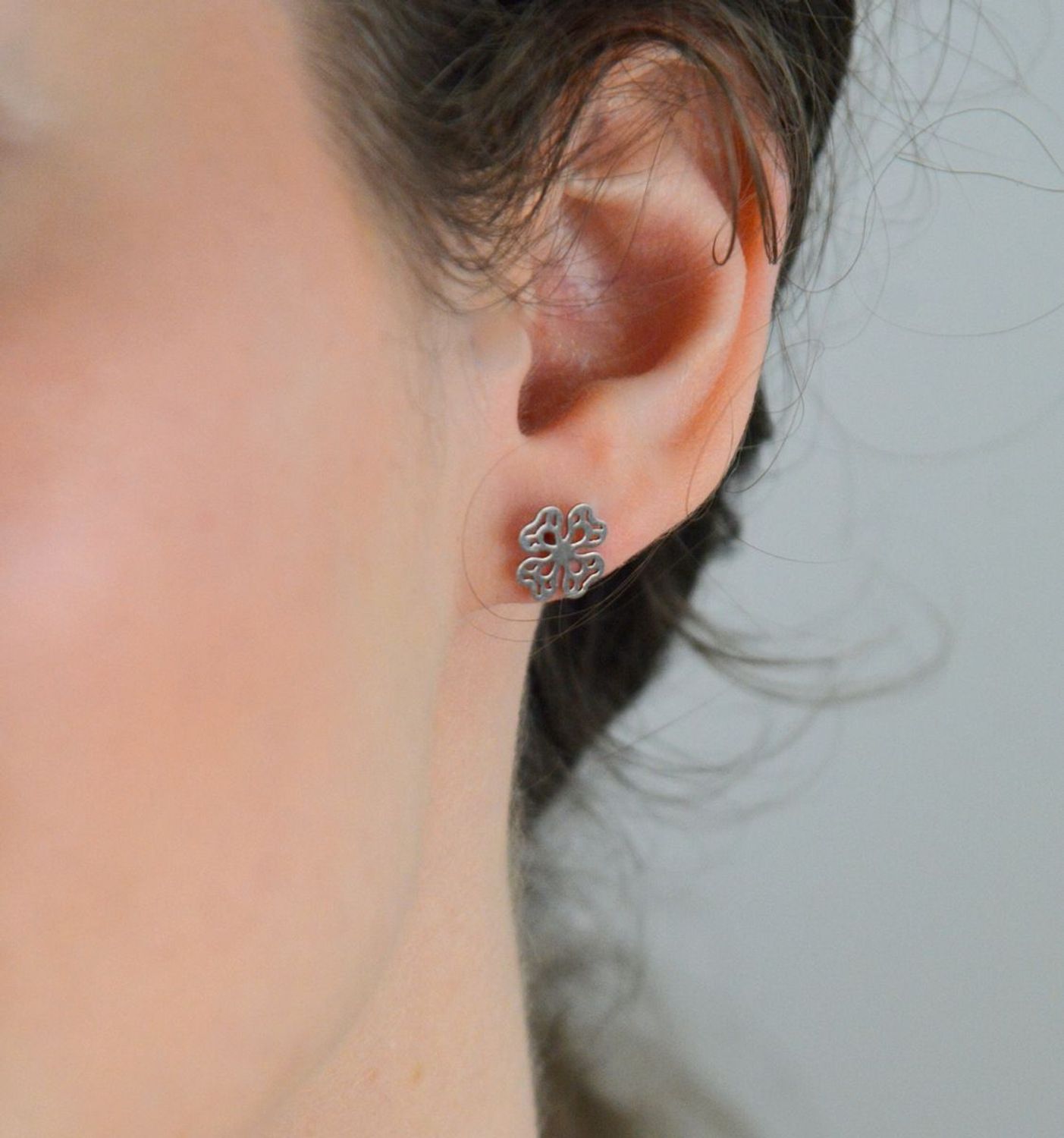 Kolczyki srebrne wkrętki ażurowa koniczynka DIA-KLC-CELK12SRH-925.png