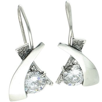 Nowoczesne srebrne kolczyki próby 925 z cyrkonią. Geometryczny wzór, bigiel angielski, długość 3,2 cm. Elegancka biżuteria na co dzień i na prezent.3.jpg