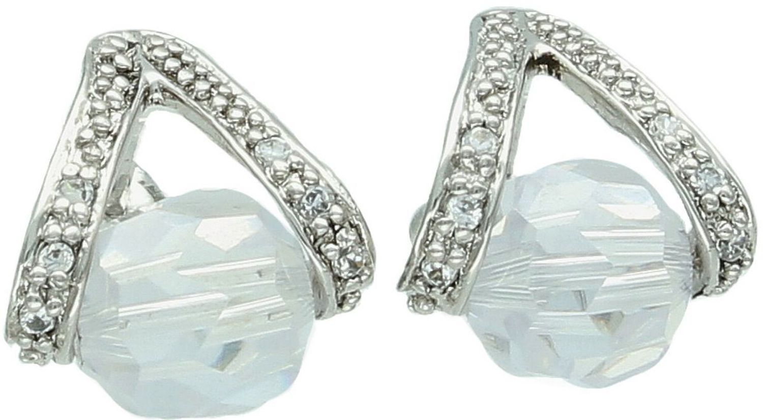 Stylowe kolczyki w kształcie litery A z połyskującymi kamieniami. Nowoczesny, elegancki dodatek idealny jako prezent lub osobisty symbol.1.jpg