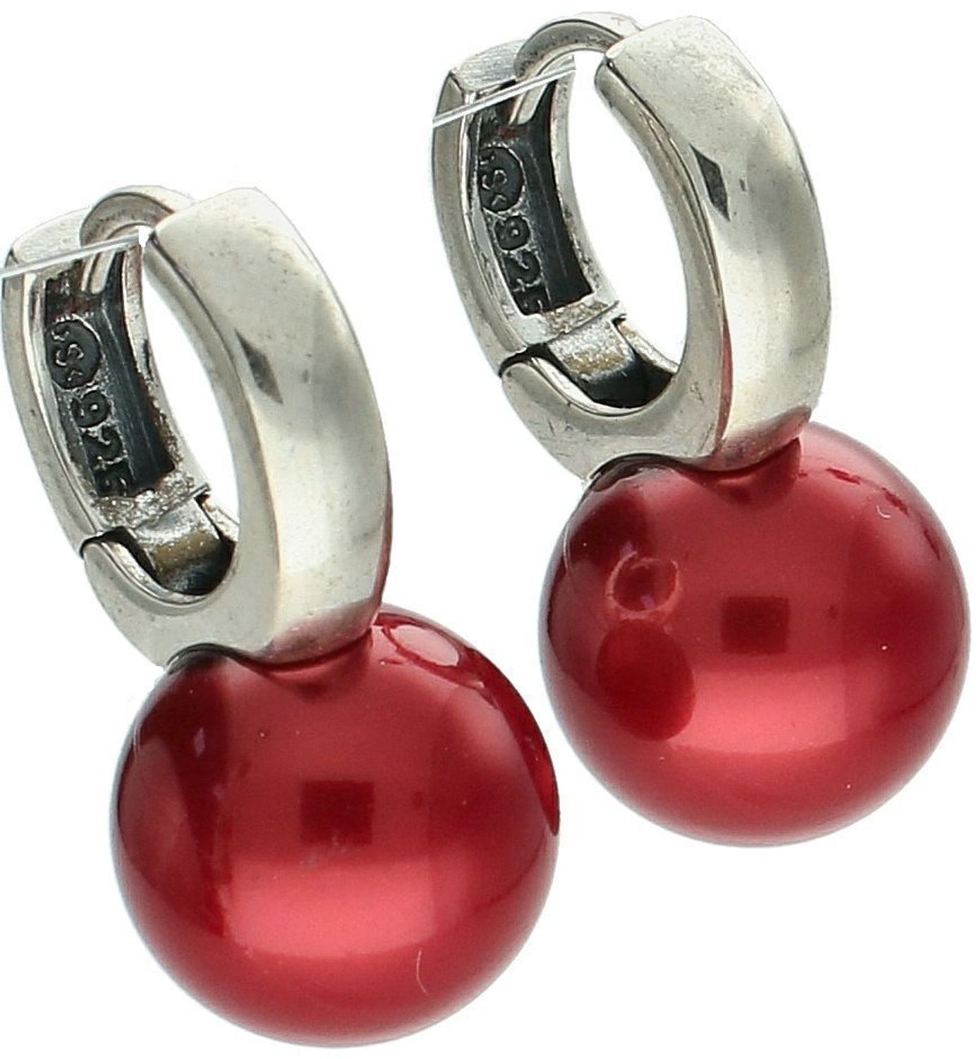 Kolczyki ze srebra próby 925 z czerwonymi perłami syntetycznymi. Długość 2,2 cm, szerokość 1,2 cm, zapięcie na zatrzask, waga 7,50 g. Stylowy dodatek na każdą okazję.1.jpg