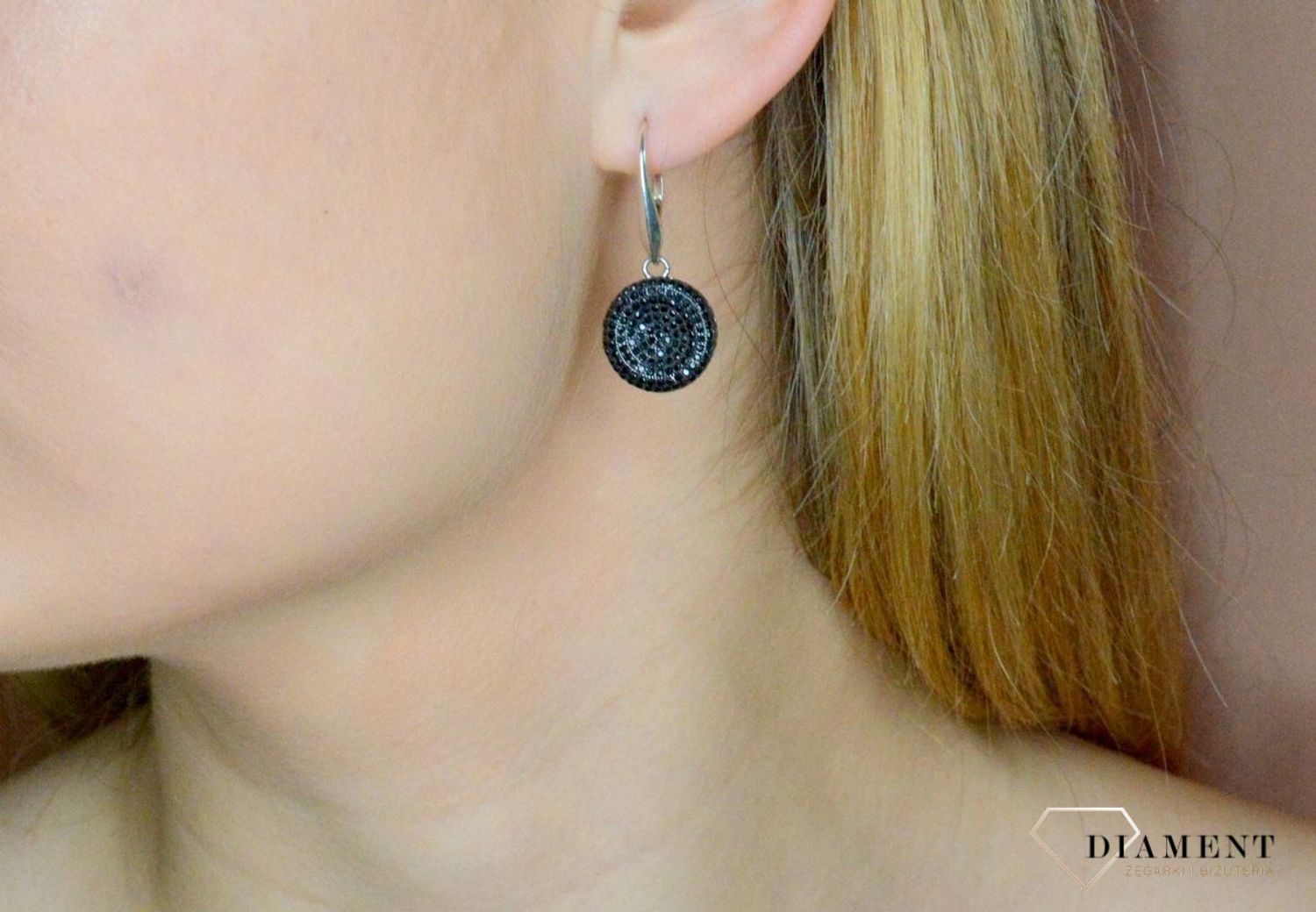 Srebrne kolczyki wiszące kółka z czarnymi cyrkoniami DIA-KLC-Czarne-cyrkonie-925.jpg