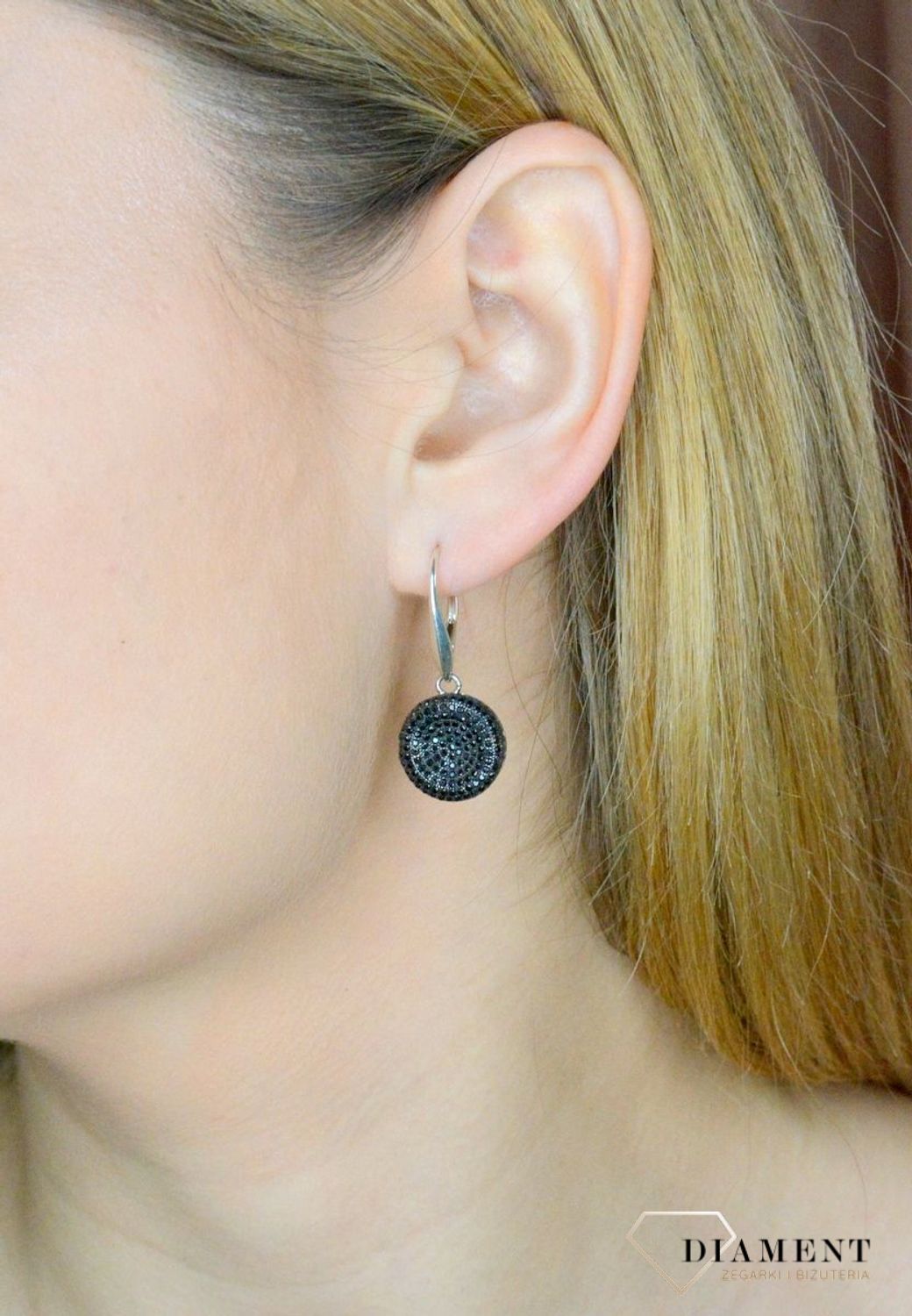 Srebrne kolczyki wiszące kółka z czarnymi cyrkoniami DIA-KLC-Czarne-cyrkonie-925.jpg