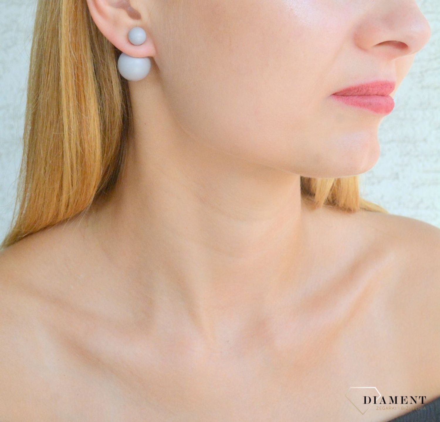 Srebrne kolczyki damskie Diorki dwie kulki matowe w szarym kolorze DIA-KLC-DIORKI-12-925. Kolczyki srebrne kulki. Srebrne kolczyki wkrętki. Kolczyki srebrne w stylu Dior. Kolczyki idealne na prezent. Dior styl..jpg