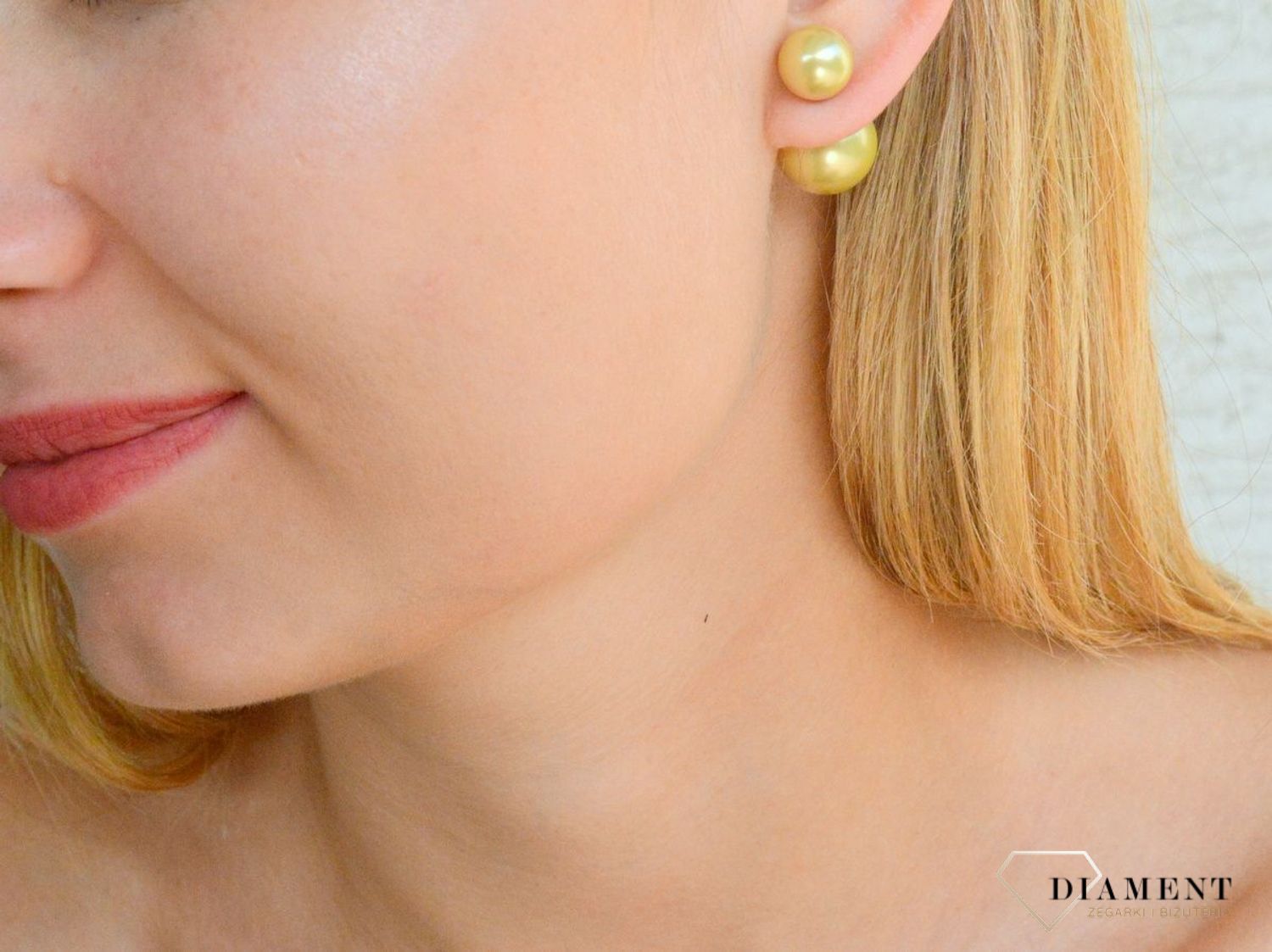 Srebrne kolczyki damskie Diorki dwie kulki matowe w złotym kolorze DIA-KLC-DIORKI-1-925. Kolczyki srebrne kulki. Srebrne kolczyki wkrętki. Kolczyki srebrne w stylu Dior. Kolczyki idealne na prezent. Dior styl..jpg