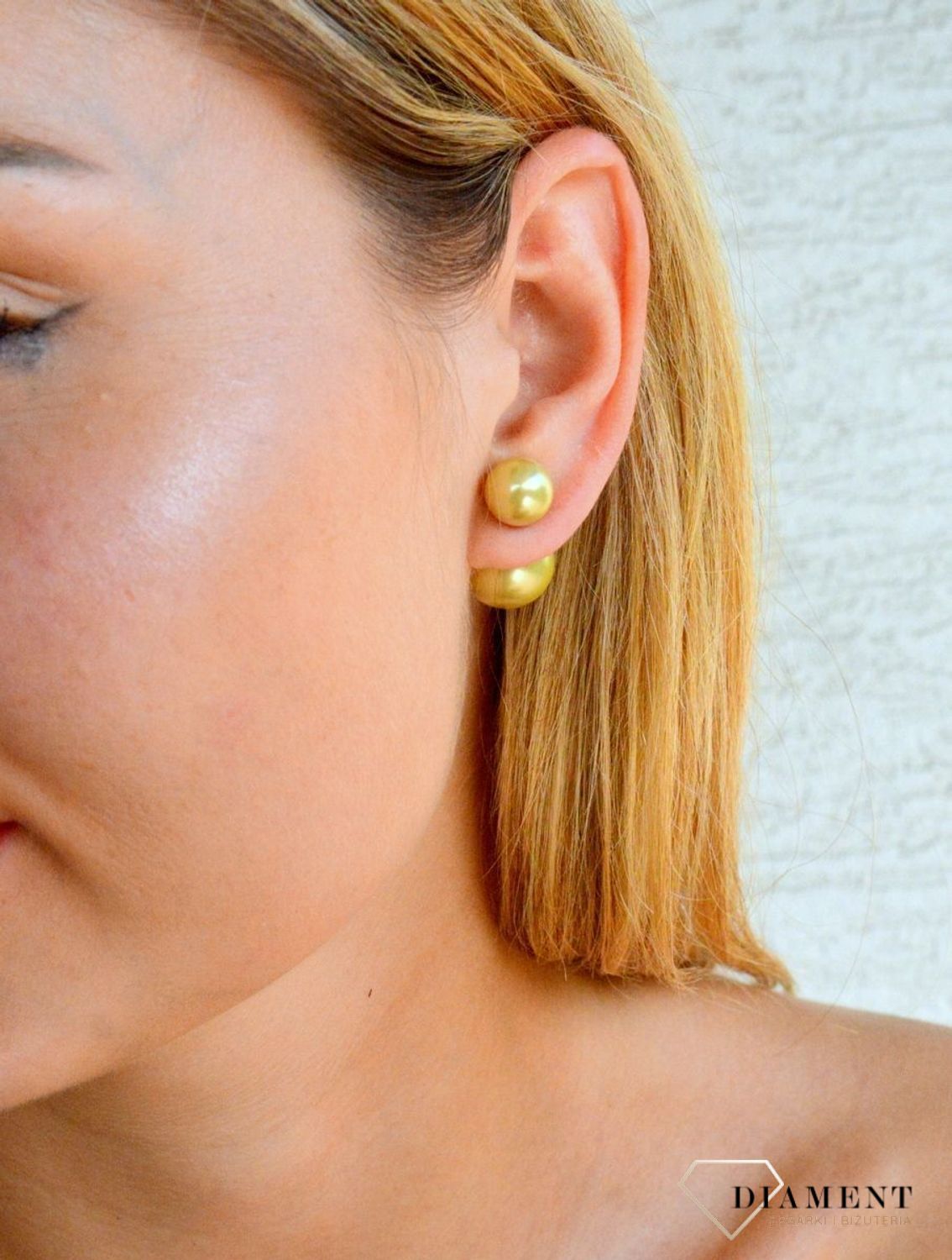 Srebrne kolczyki damskie Diorki dwie kulki matowe w złotym kolorze DIA-KLC-DIORKI-1-925. Kolczyki srebrne kulki. Srebrne kolczyki wkrętki. Kolczyki srebrne w stylu Dior. Kolczyki idealne na prezent. Dior styl..jpg