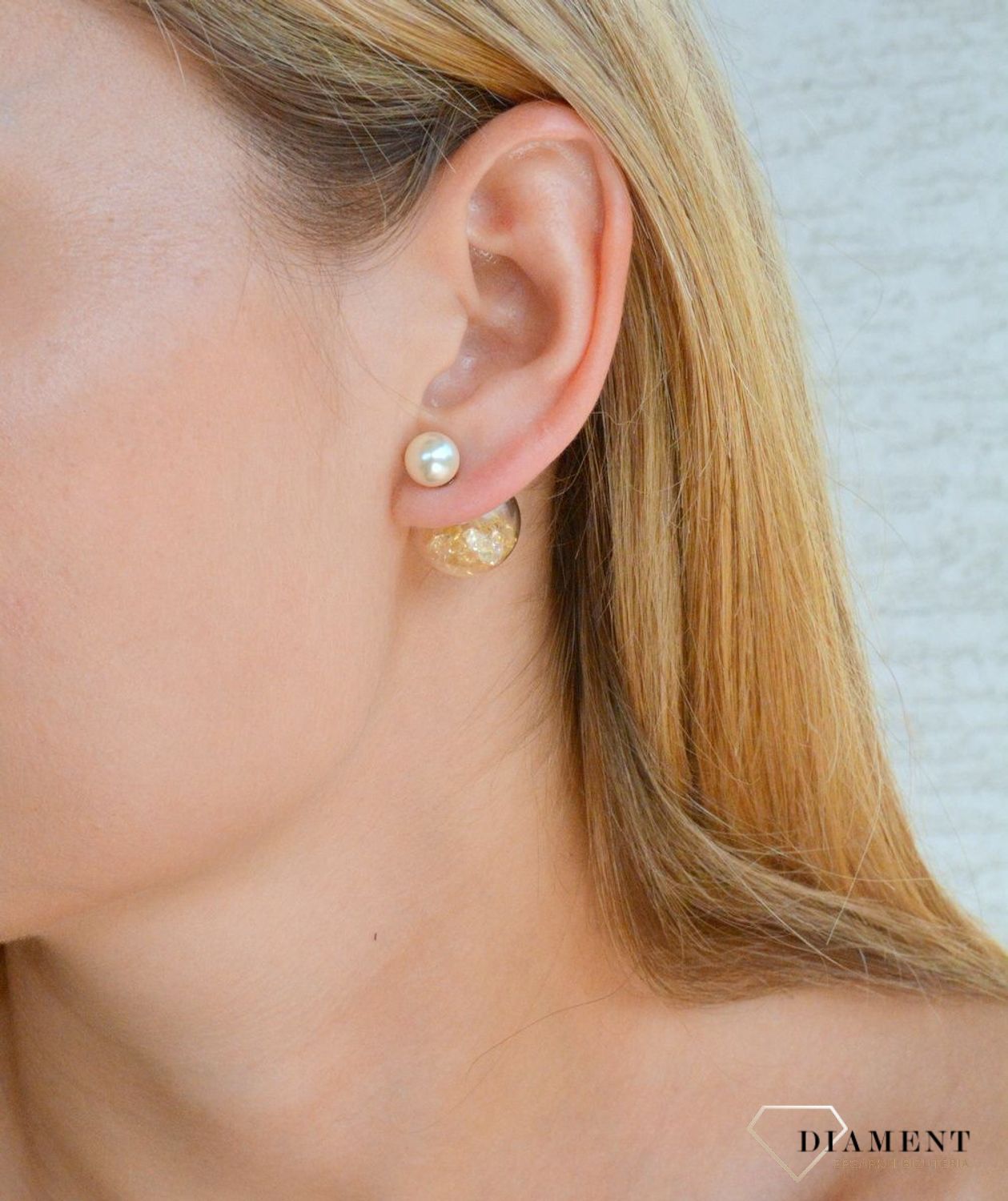 Srebrne kolczyki damskie Diorki z żółtymi cyrkoniami wewnątrz kulki DIA-KLC-DIORKI-3-925. Kolczyki srebrne kulki. Srebrne kolczyki wkrętki. Kolczyki srebrne w stylu Dior. Kolczyki idealne na prezent. Dior styl (2).jpg