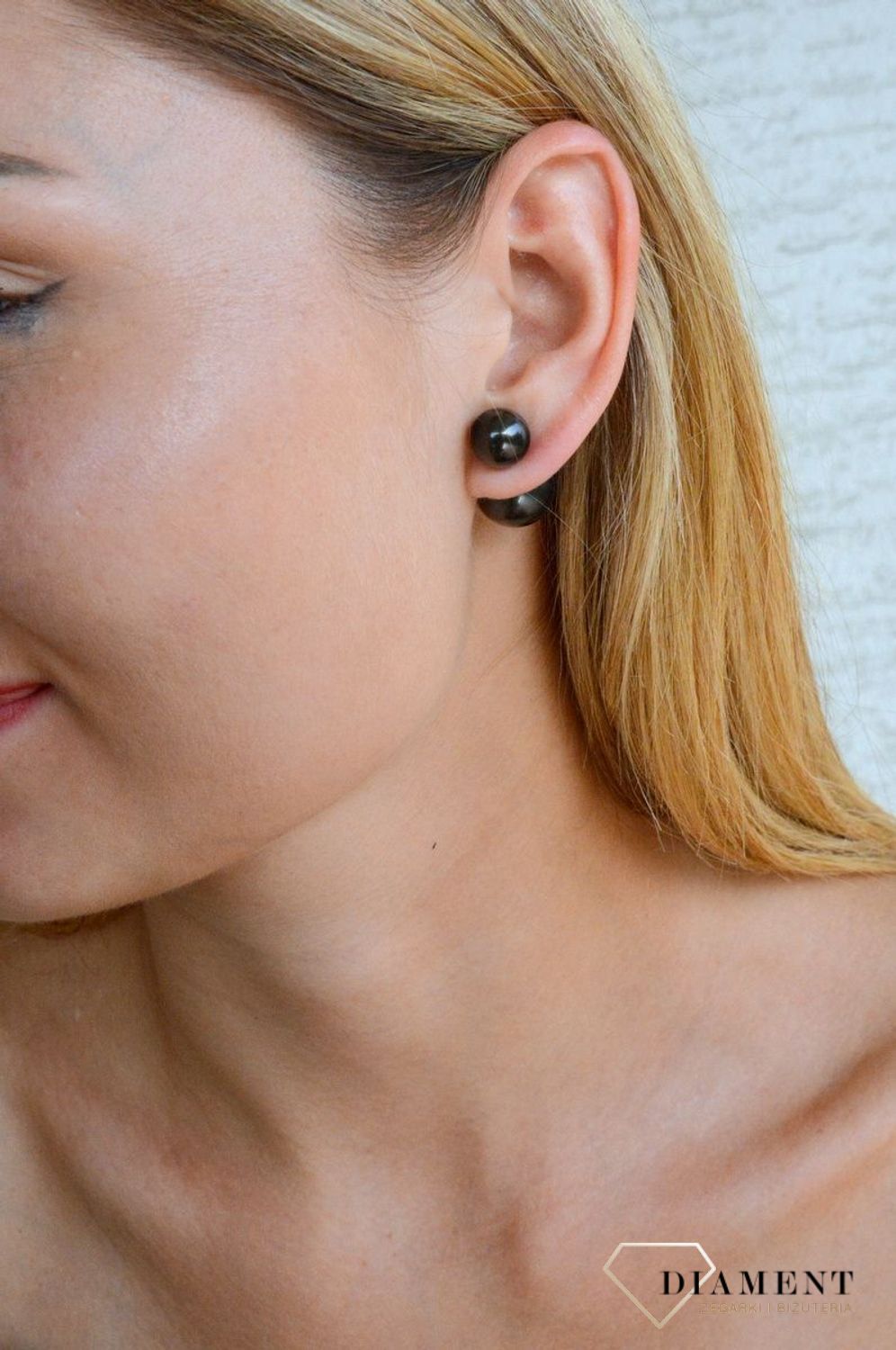 Srebrne kolczyki damskie Diorki czarne kulki DIA-KLC-DIORKI-6-925. Kolczyki srebrne kulki. Srebrne kolczyki wkrętki. Kolczyki srebrne w stylu Dior. Kolczyki idealne na prezent. Dior styl..jpg