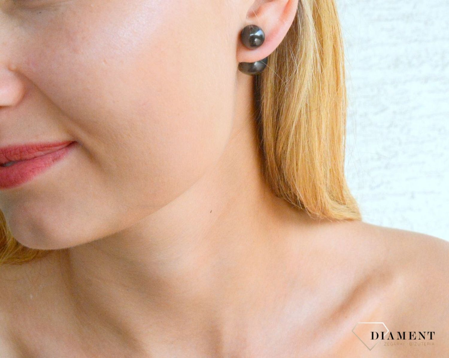 Srebrne kolczyki damskie Diorki czarne kulki DIA-KLC-DIORKI-6-925. Kolczyki srebrne kulki. Srebrne kolczyki wkrętki. Kolczyki srebrne w stylu Dior. Kolczyki idealne na prezent. Dior styl..jpg