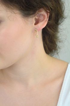 Kolczyki srebrne pozłacane agrafki z cyrkoniami DIA-KLC-E18655-925 ✅ Srebrne kolczyki pokryte złotem celebrytki  (3).JPG