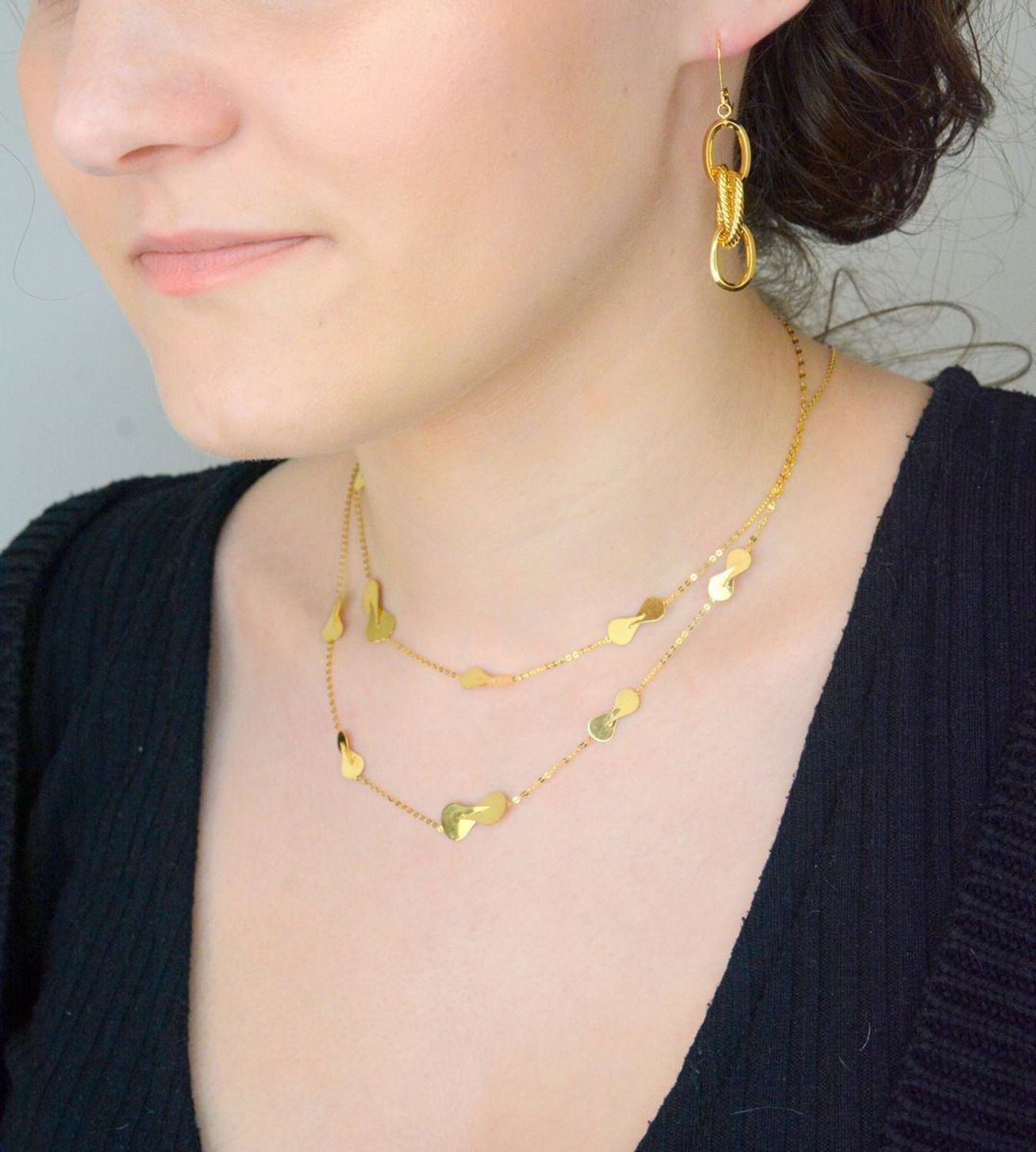 Kolczyki złote wiszące pr 585, DIA-KLC-EOLBPC-18-4-585 Złote kolczyki zostały wykonane z najwyższej jakości złota próby 585. Kunsztownie wykonane złote kolczyki to idealny prezent dla każdej kobiety. 1.jpg