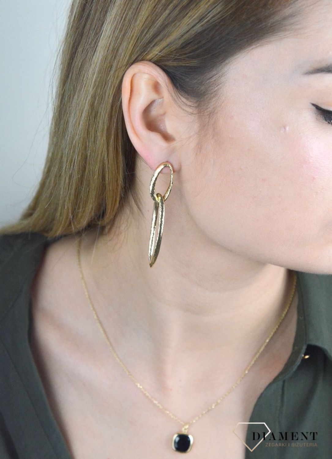Srebrne kolczyki 925 pozłacane wiszące o owalnym kształcie DIA-KLC-H4180019-925. Srebrne kolczyki 925 pozłacane wiszące o owalnym kształcie 💎 Srebrne kolczyki owlane w pozłoceniu żółtego złota to ponadczasowa biżuteria 💎..jpg