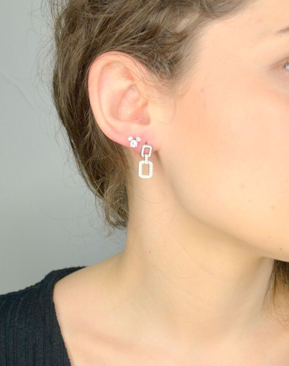 Srebrne kolczyki Ag 925 myszka Minnie z cyrkoniami DIA-KLC-IM0060724ER-925 Srebrne kolczyki zostały wykonane z najwyższej jakości srebra próby 925. Kolczyki zostały wykonane na wzór Myszki 1.jpg