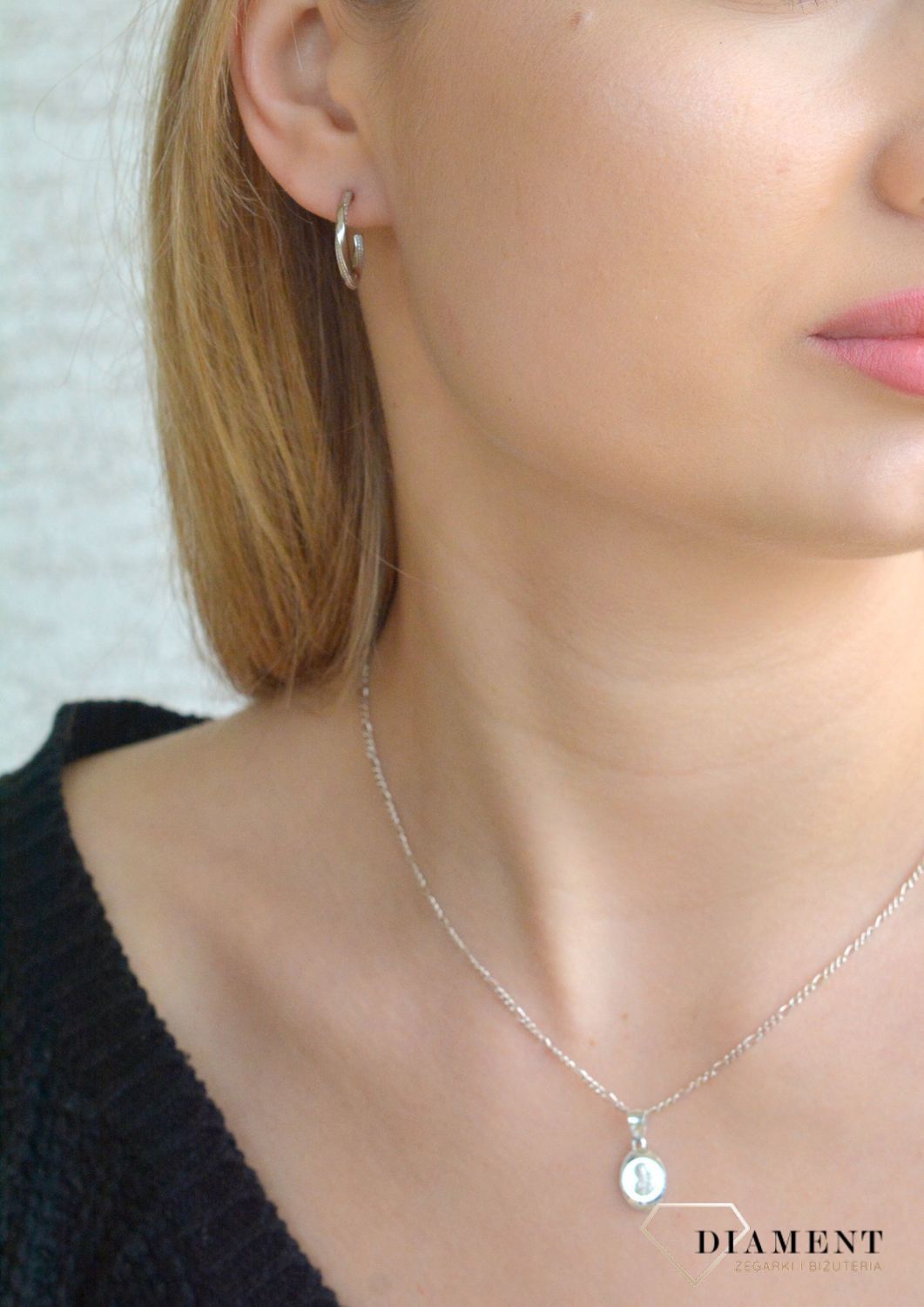 Srebrne kolczyki damskie 925 koła z cyrkoniami na sztyft DIA-KLC-IM0360423KS-925. Kolczyki koła wysadzane cyrkoniami. Idealny prezent dla każdej kobiety.1.jpg