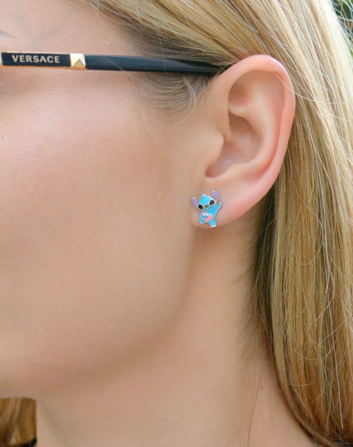 Srebrne kolczyki dziecięce 925 sztyfty Lilo i Stich DIA-KLC-IM0440124ER-925. Srebrne kolczyki dla dziewczynki z postacią Sticha. Kolczyki na prezent dla dziecka z postaciami z disneyowskich bajek..jpg