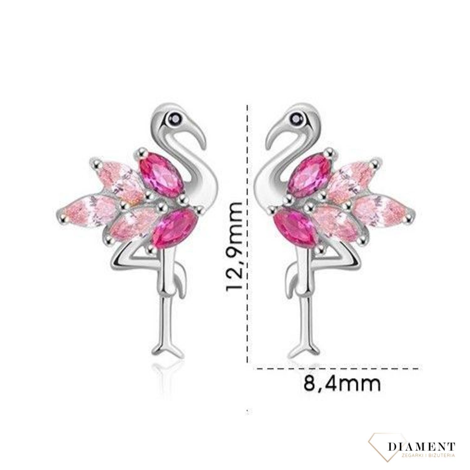 Srebrne kolczyki dziecięce 925 sztyfty Flamingi DIA-KLC-IM0540124ER-925. Kolczyki zostały wykonane na wzór słodkich flamingów. Idealny prezent dla każdej małej modnisi. Kolczyki ze zwierzątkami dla dziewczynek2.jpg