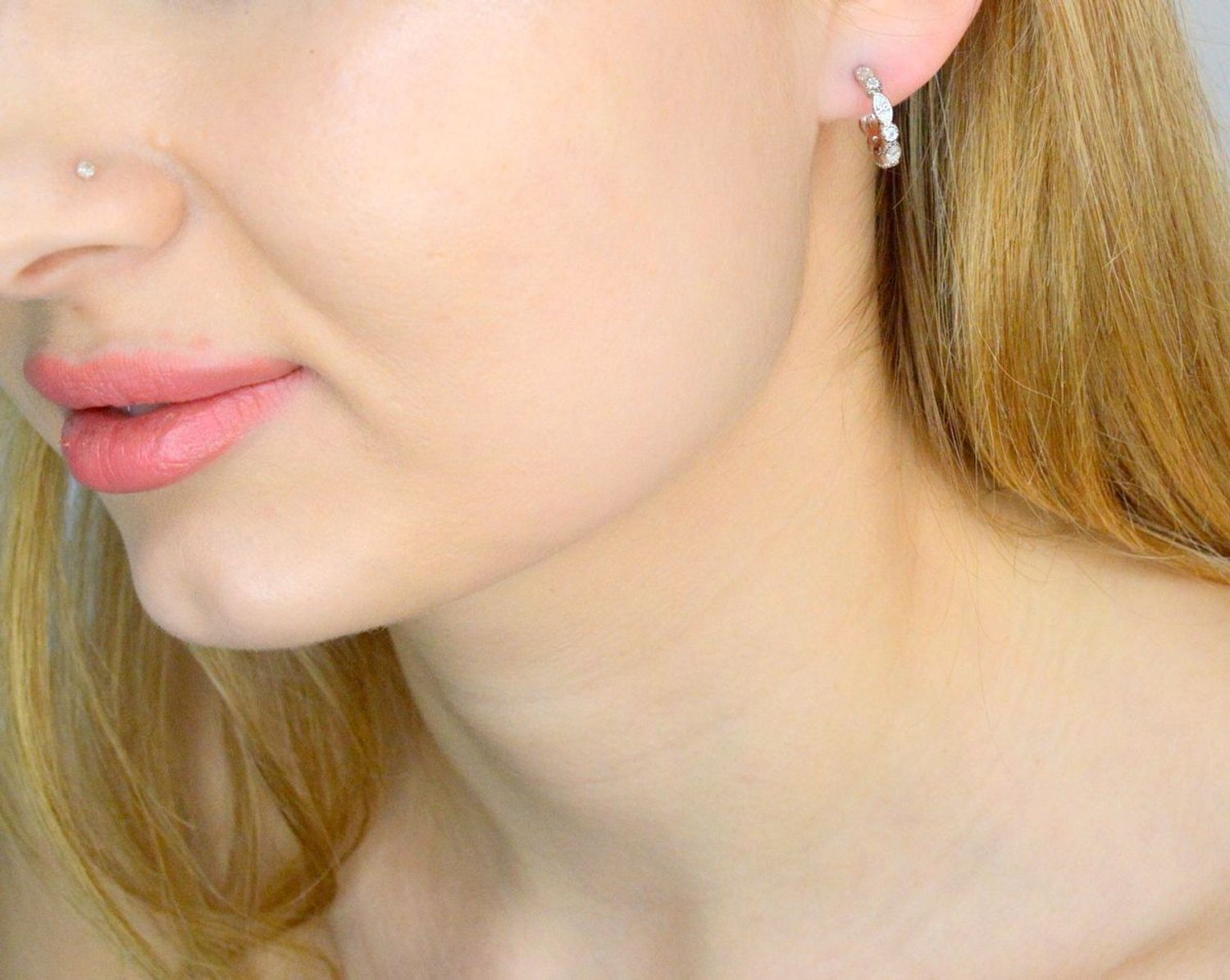 Srebrne kolczyki damskie 925 koła z cyrkoniami na sztyft DIA-KLC-IM0640623KS-925. Kolczyki srebrne kółka. Kolczyki srebrne z cyrkoniami. Srebrne kolczyki na sztyft. Kolczyki damskie kółka na prezent (2).jpg