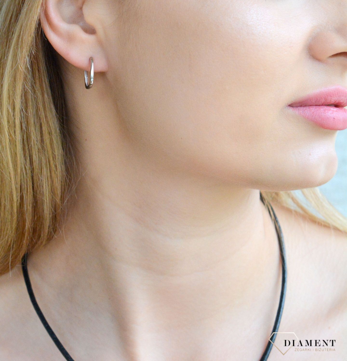 Srebrne kolczyki 925 damskie wiszące kwadraty. Srebrne kolczyki dla kobiety na prezent. Geometryczne wzory kolczyków. Kwadratowe wiszące delikatne kolczyki. 1.png