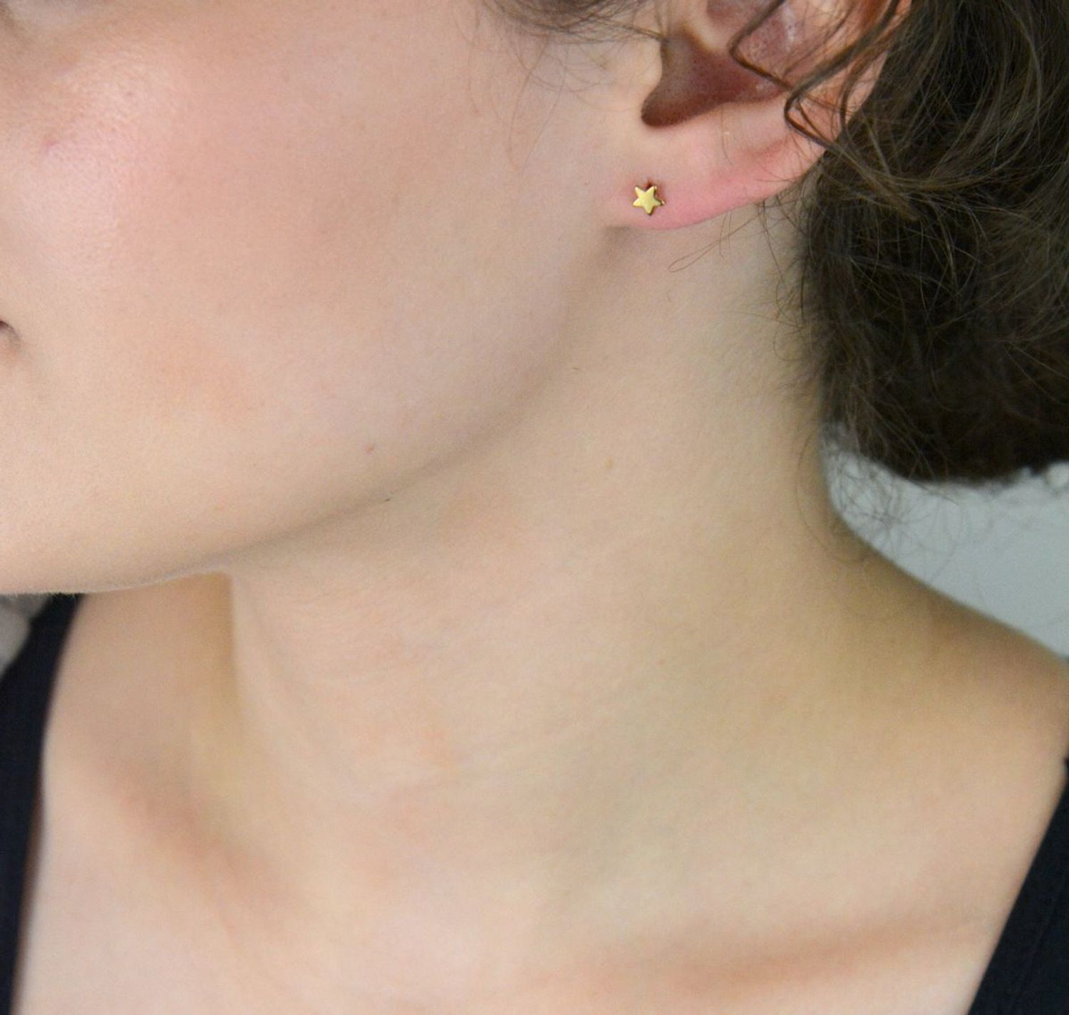 Kolczyki dziecięce pozłacane stalowe gwiazdeczki 4 mm – DIA-KLC-K6601224-STAL.jpg