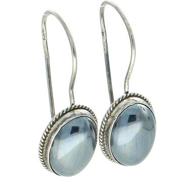 Eleganckie srebrne kolczyki próby 925 z naturalnym kamieniem krzem. Owalny kształt, bigiel angielski, długość 3,2 cm. Idealne na prezent.1.jpg