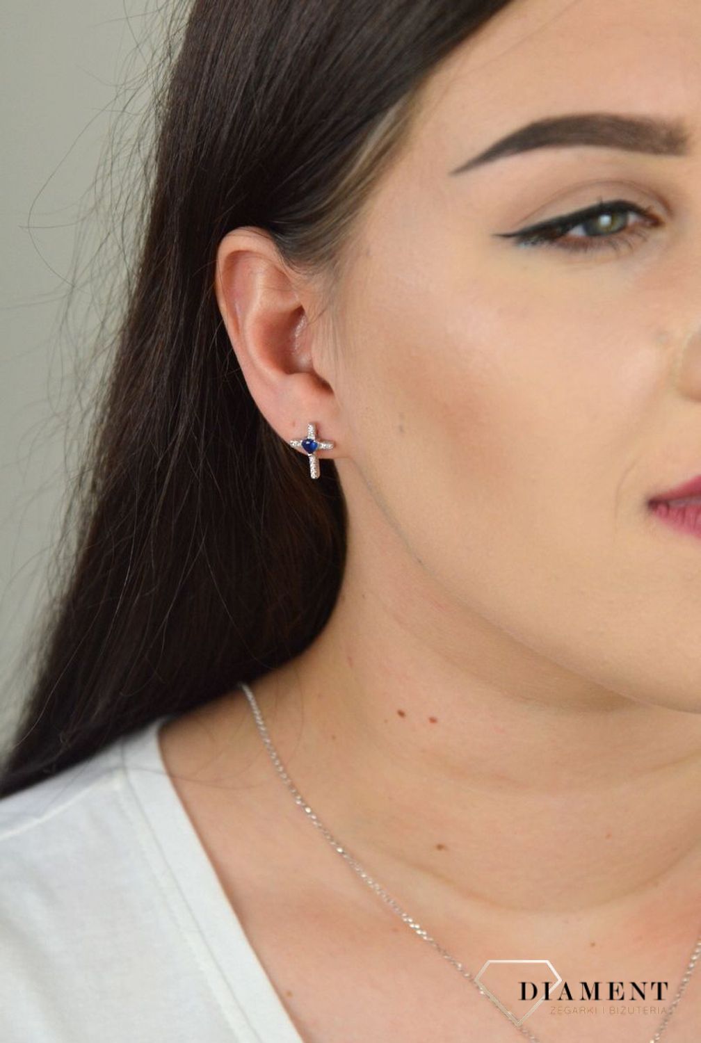 Srebrne kolczyki przy uchu krzyżyk z cyrkoniami DIA-KLC-KRZYZYKI18-925.jpg
