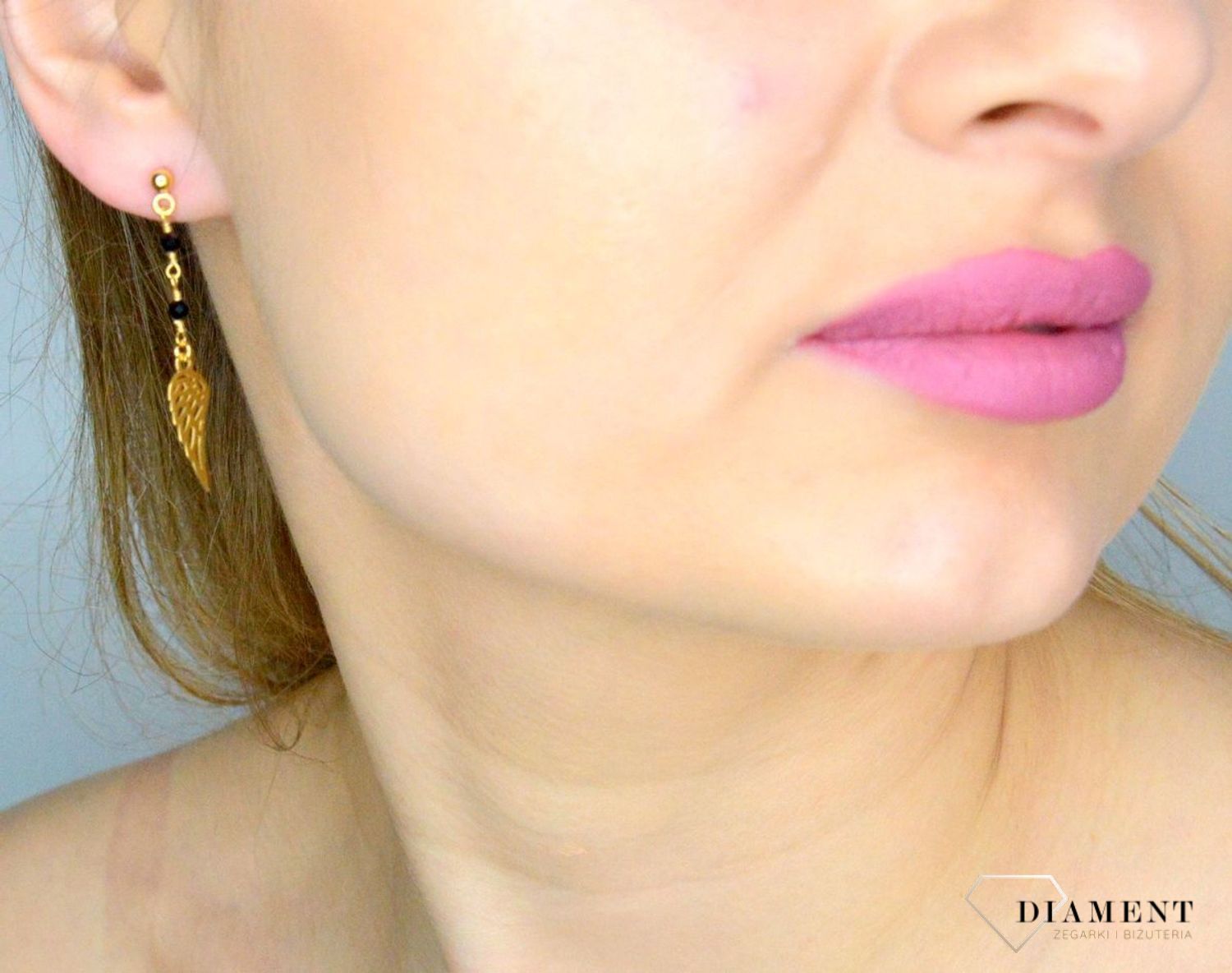 Srebrne kolczyki 925 pozłacane ażurowe skrzydełka DIA-KLC-KS7037GB-925. Srebrne kolczyki wiszące. Kolczyki srebrne pozłacane. Kolczyki srebrne damskie. Srebrne kolczyki skrzydełka. Kolczyki srebrne skrzydełka na prezent.webp