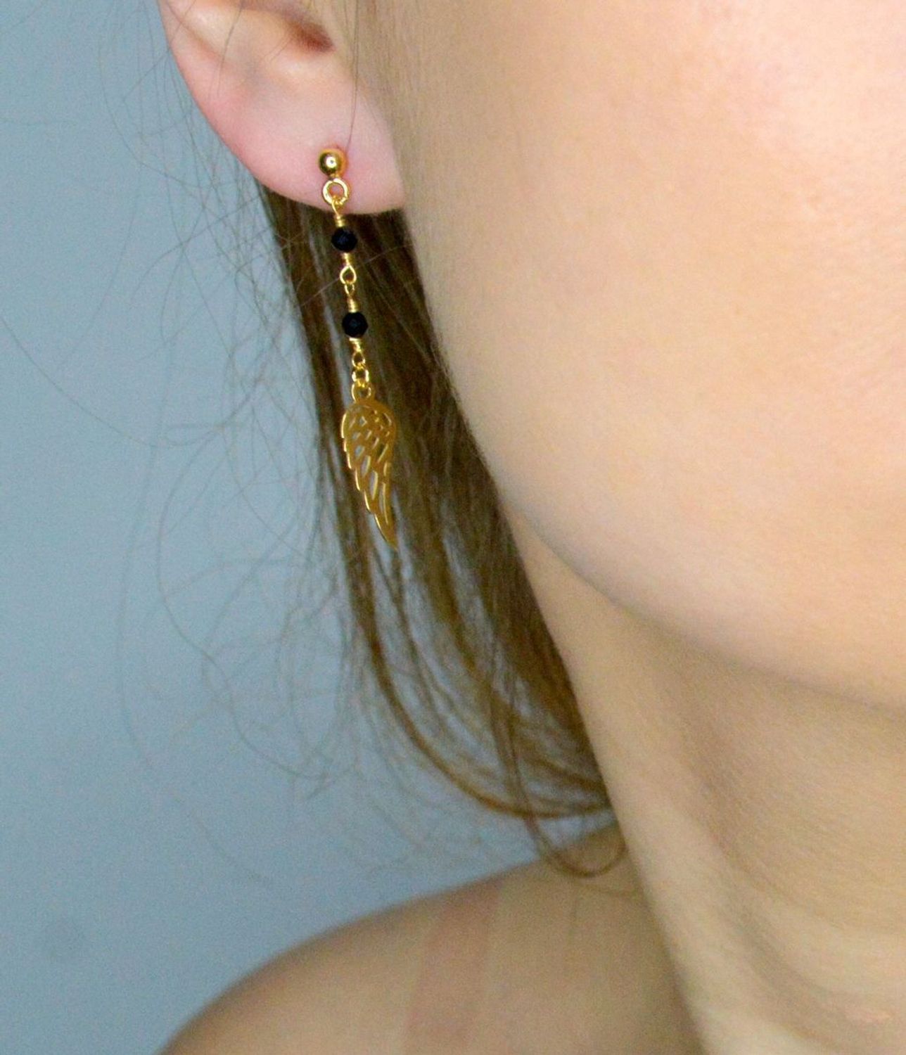 Srebrne kolczyki 925 pozłacane ażurowe skrzydełka DIA-KLC-KS7037GB-925. Srebrne kolczyki wiszące. Kolczyki srebrne pozłacane. Kolczyki srebrne damskie. Srebrne kolczyki skrzydełka. Kolczyki srebrne skrzydełka na prezent.webp