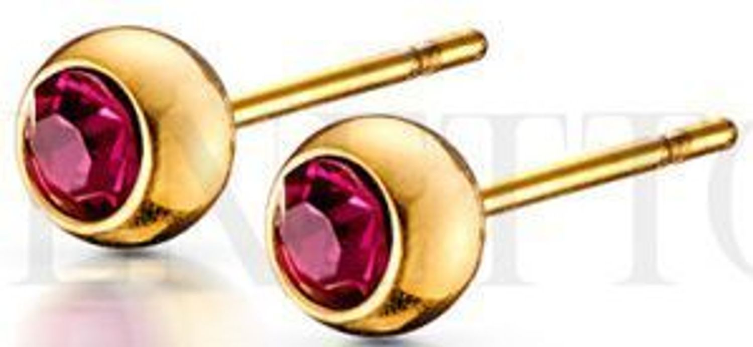 Pozłacane kolczyki ze stali z bordową cyrkonią. Klasyczne, eleganckie i bezpieczne – idealne dla kobiet i dziewczynek. Zapięcie na sztyft.1.jpg