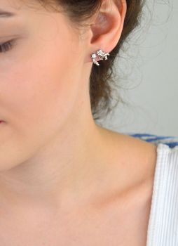 Srebrne kolczyki wkrętki 'Srebrne Jednorożce'  DIA-KLC-NO731-5E30158-925✅ Kolczyki srebrne ozdobione białą cyrkonią ✅ Kolczyki wykonane ze srebra próby 925 (2).JPG