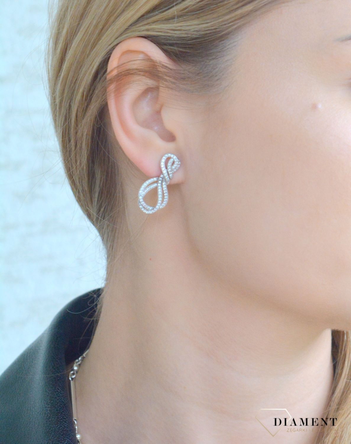 Srebrne kolczyki damskie 925 supełki wiszące z cyrkoniami. Srebrne kolczyki damskie. Srebrne kolczyki na sztyft. Kolczyki srebrne z cyrkoniami. Srebrne kolczyki z cyrkoniami na prezent.1.jpg