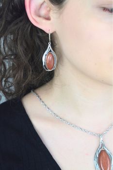 Kolczyki srebrne 925 damskie z kamieniem piasek pustyni – długie, liść (3).jpg