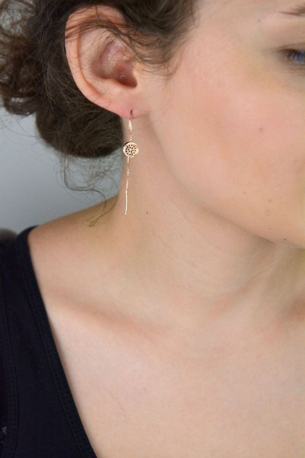 Srebrne kolczyki przeciągane różowe złoto DIA-KLC-ROZOWE-ZLOTO-925. Modne kolczyki doskonałe na prezent. Prezent dla nastolatki. Kolczyki w kolorze różowego złota.1.jpg