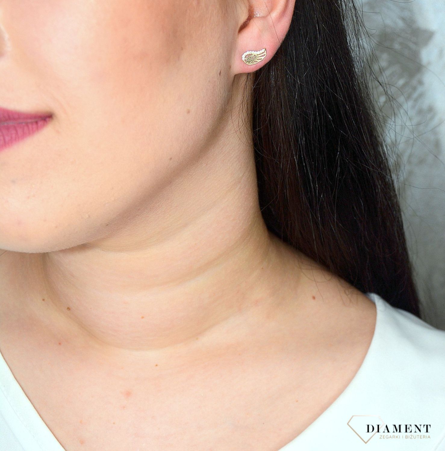 Złote kolczyki skrzydełka 333 z cyrkonią DIA-KLC-SGE2021EG8K-333.jpg