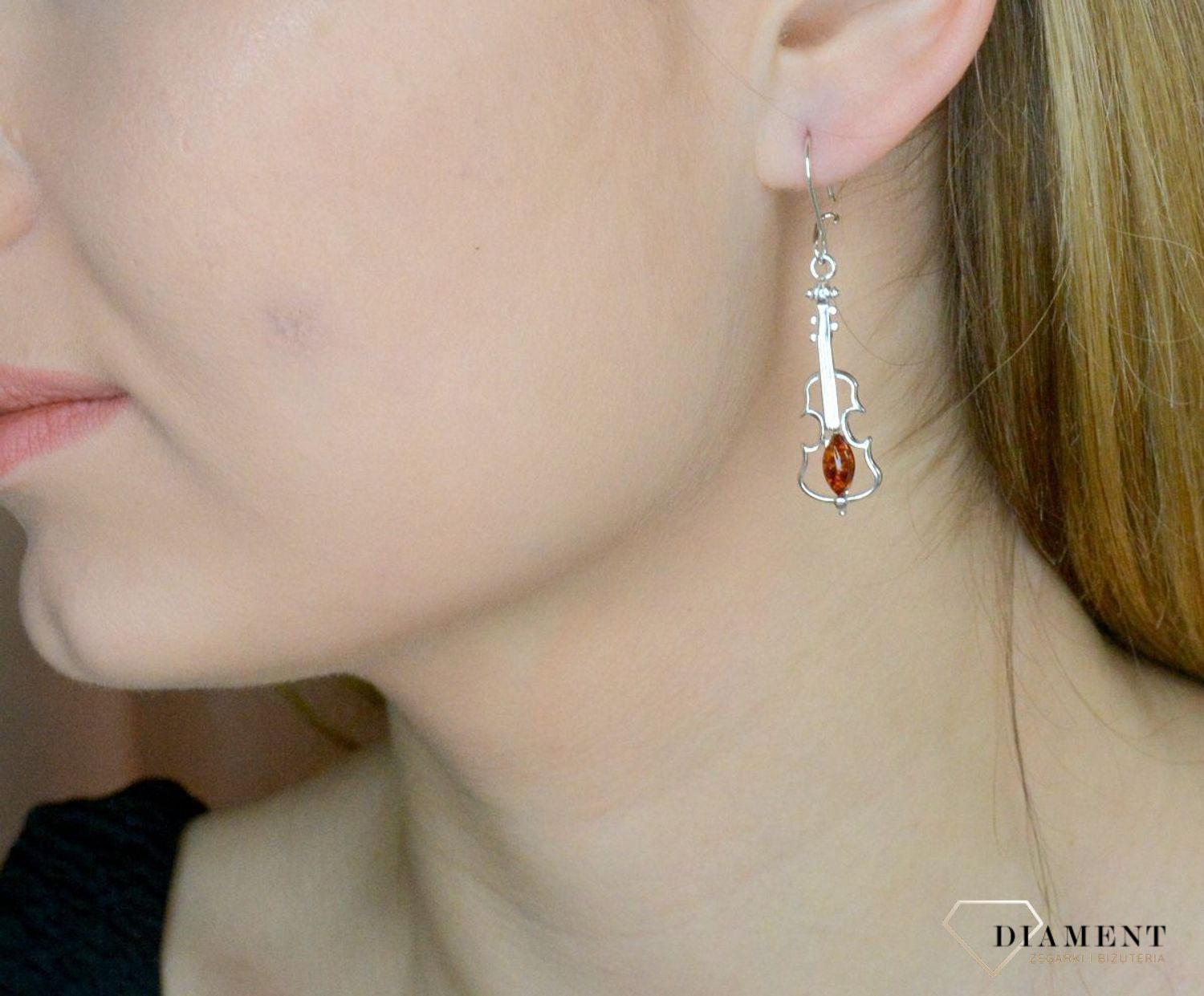 Srebrne kolczyki delikatne wiszące skrzypce z bursztynem bałtyckim DIA-KLC-SKRZYPCE-925.jpg