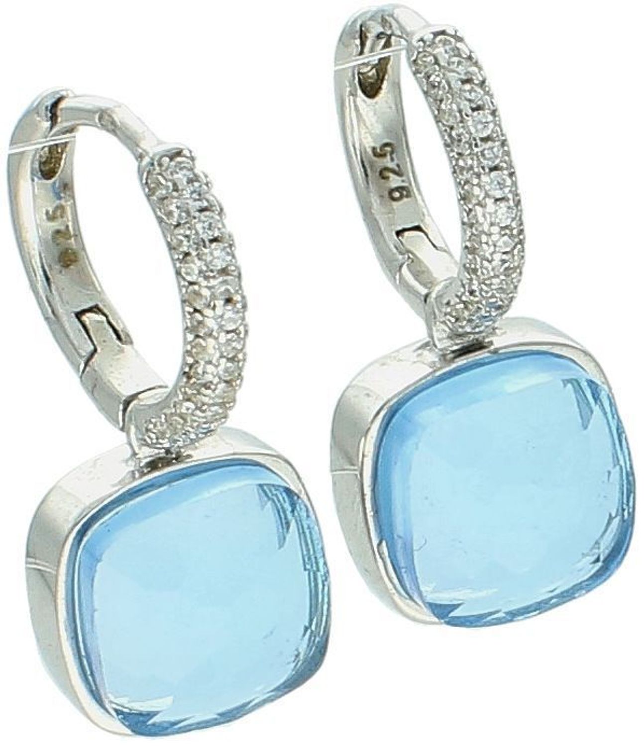 Efektowne kolczyki srebrne 925 z kółeczkami zdobionymi białymi cyrkoniami i wiszącym elementem – niebieska cyrkonia w kształcie kwadratu. Długość 2,5 cm, waga 7,20 g. Model DIA-KLC-SWAROVSKIblue.jpg