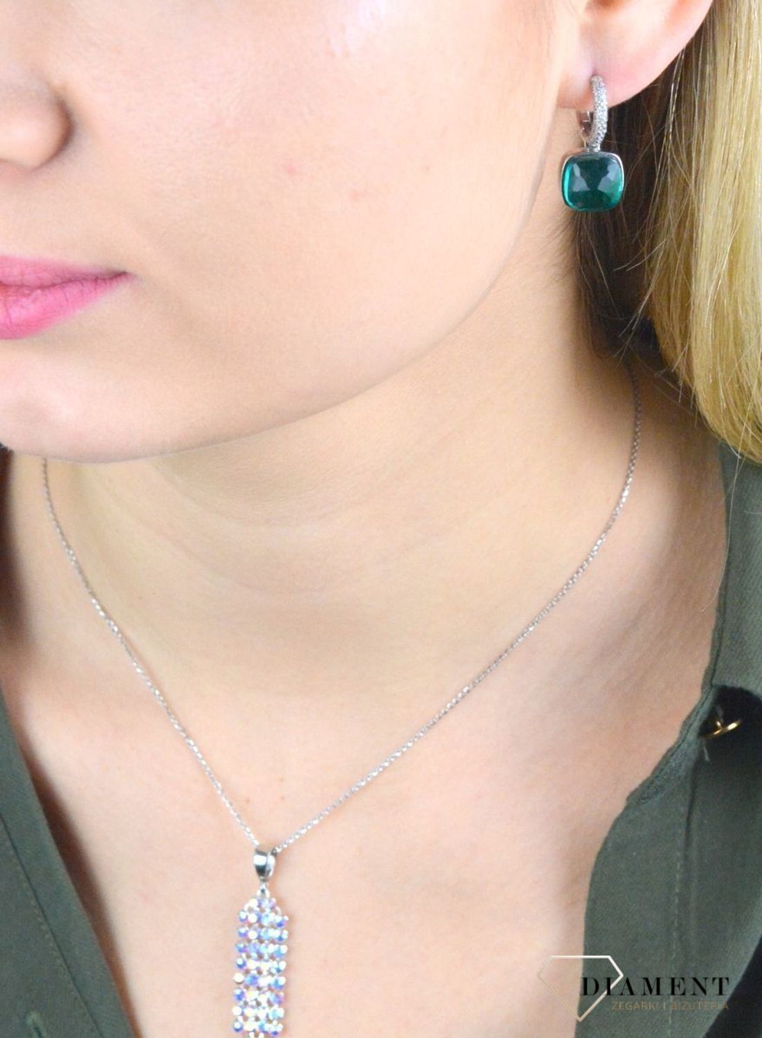 Kolczyki srebrne cyrkonia kwadrat zielony DIA-KLC-SWAROVSKIgreen-925.jpg