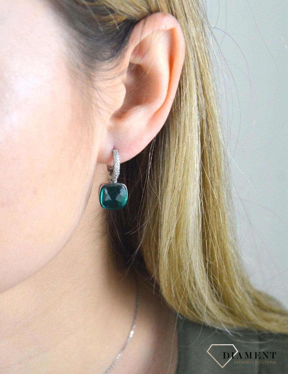 Kolczyki srebrne cyrkonia kwadrat zielony DIA-KLC-SWAROVSKIgreen-925.jpg