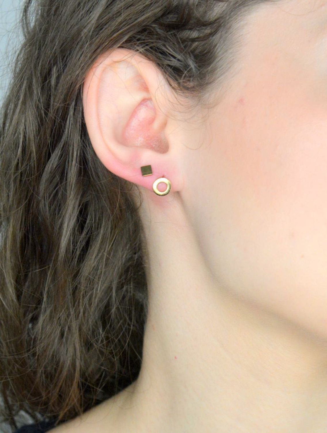 Srebrne kolczyki damskie 925 pozłacane kółeczka na sztyft DIA-KLC-Z3FF030Z.  Srebrne kolczyki damskie. Srebrne kolczyki pokryte złotem. Kolczyki srebrne o modnym wzorze. Pozłacane srebrne kolczyki damskie.1.jpg