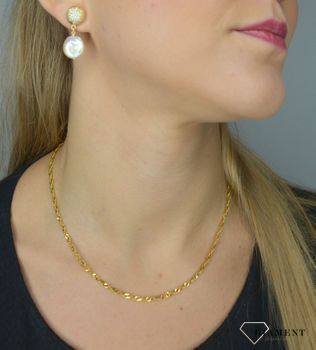 Srebrne kolczyki z perłami wiszące pokryte złotem DIA-KLC-Z4180047-925 Kolczyki srebrne pozłacane z naturalną perłą (3).JPG
