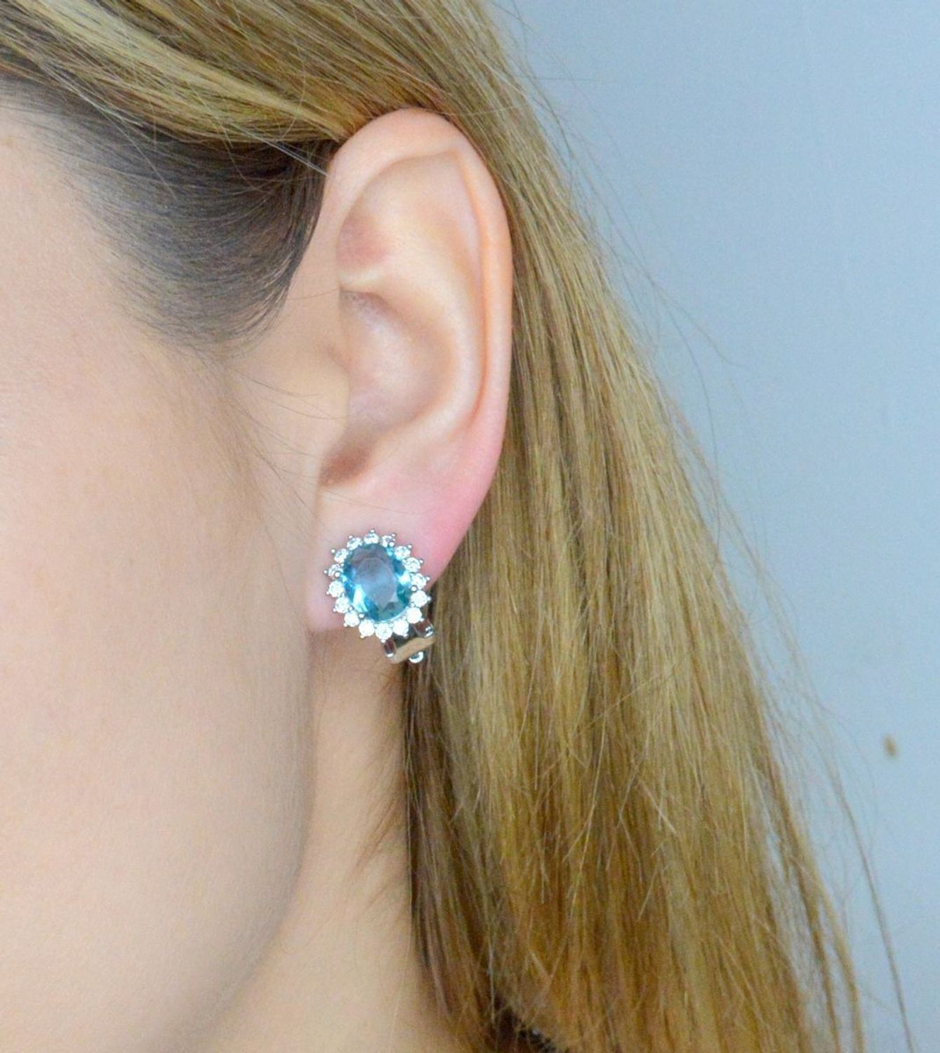 Klipsy srebrne z owalną błękitną cyrkonią DIA-KLI-10934-925.jpg