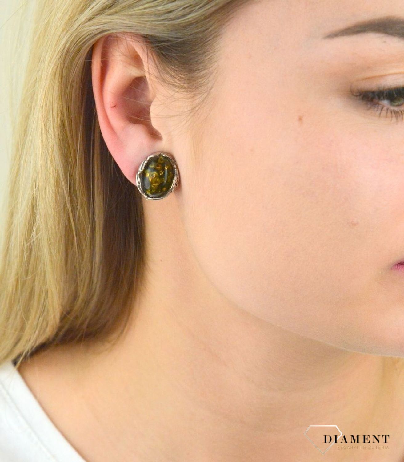 Klipsy zielony bursztyn w ozdobnej oprawie DIA-KLI-4822-925.jpg